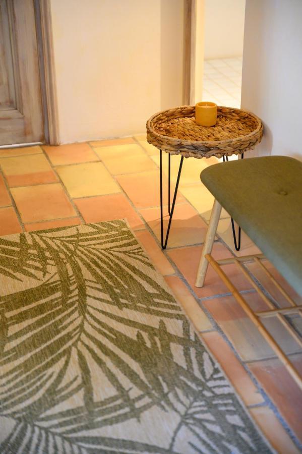 Le Mas De La Source Bed & Breakfast Mougins Bagian luar foto