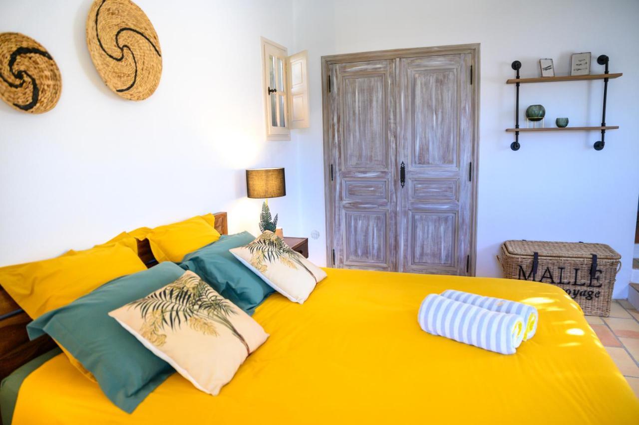 Le Mas De La Source Bed & Breakfast Mougins Bagian luar foto