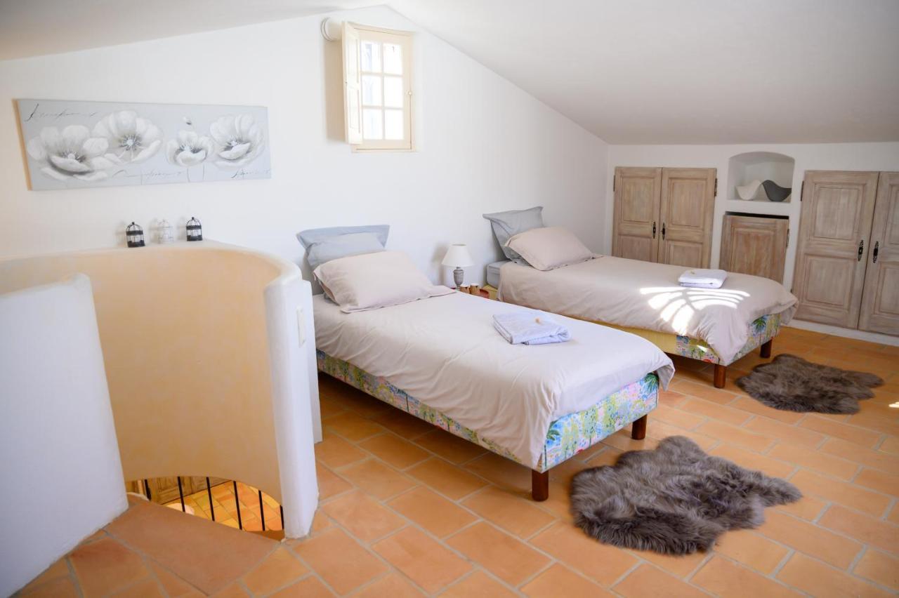 Le Mas De La Source Bed & Breakfast Mougins Bagian luar foto