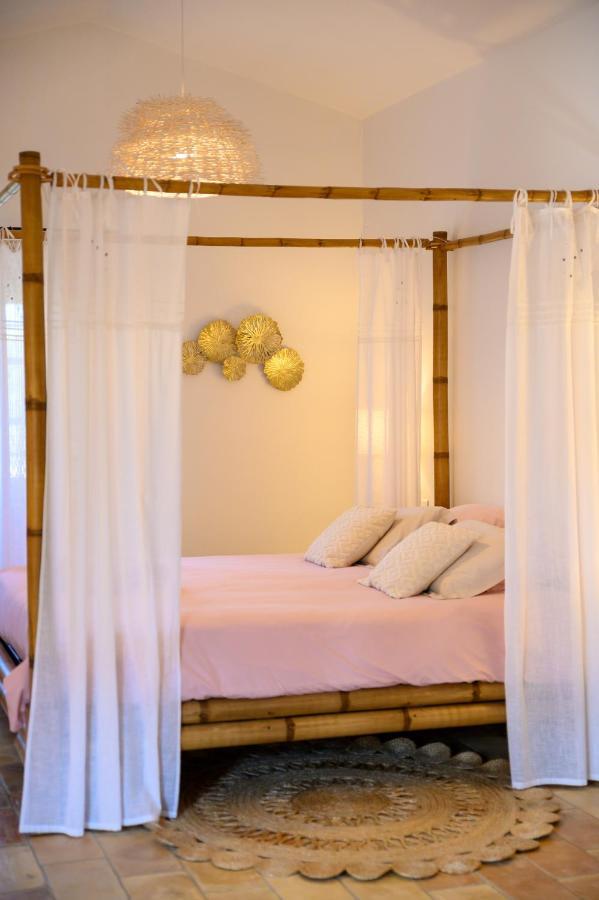 Le Mas De La Source Bed & Breakfast Mougins Bagian luar foto