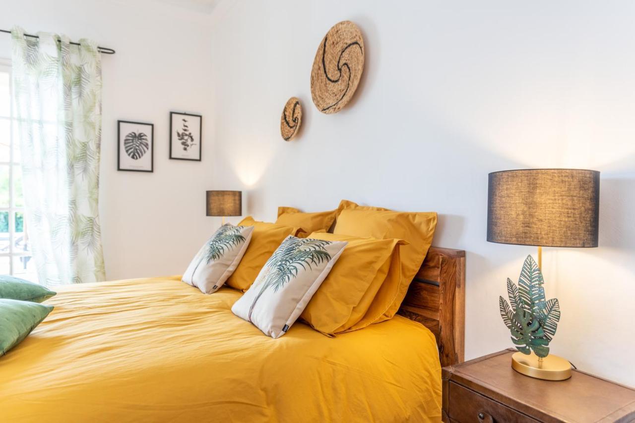 Le Mas De La Source Bed & Breakfast Mougins Bagian luar foto