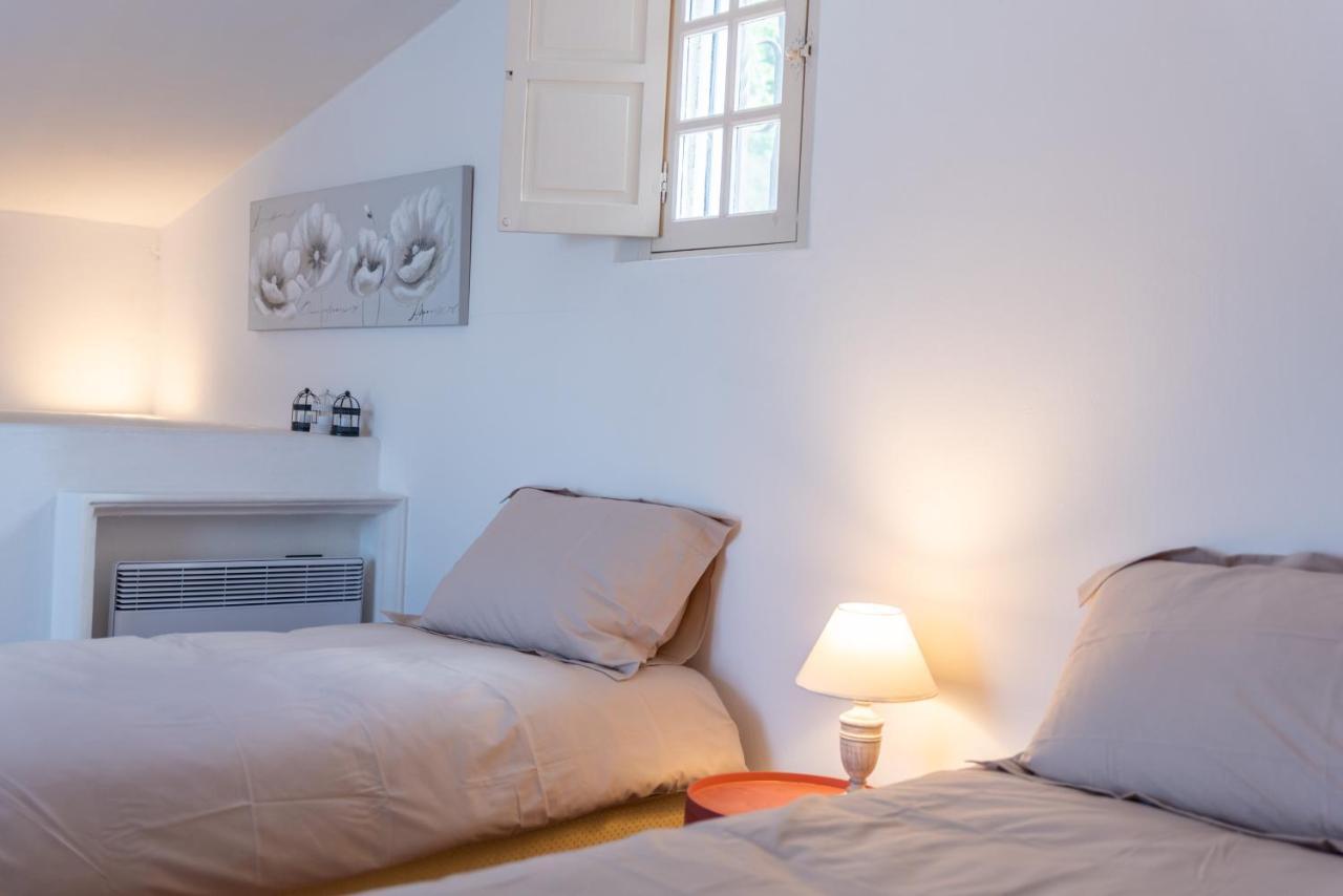 Le Mas De La Source Bed & Breakfast Mougins Bagian luar foto