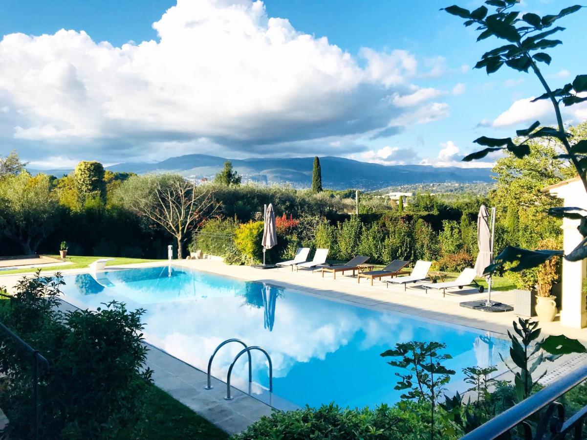 Le Mas De La Source Bed & Breakfast Mougins Bagian luar foto
