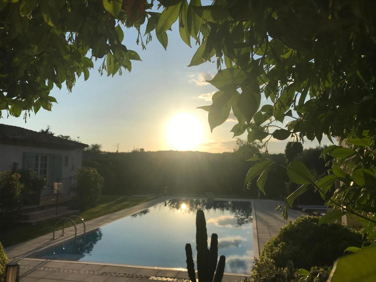 Le Mas De La Source Bed & Breakfast Mougins Bagian luar foto